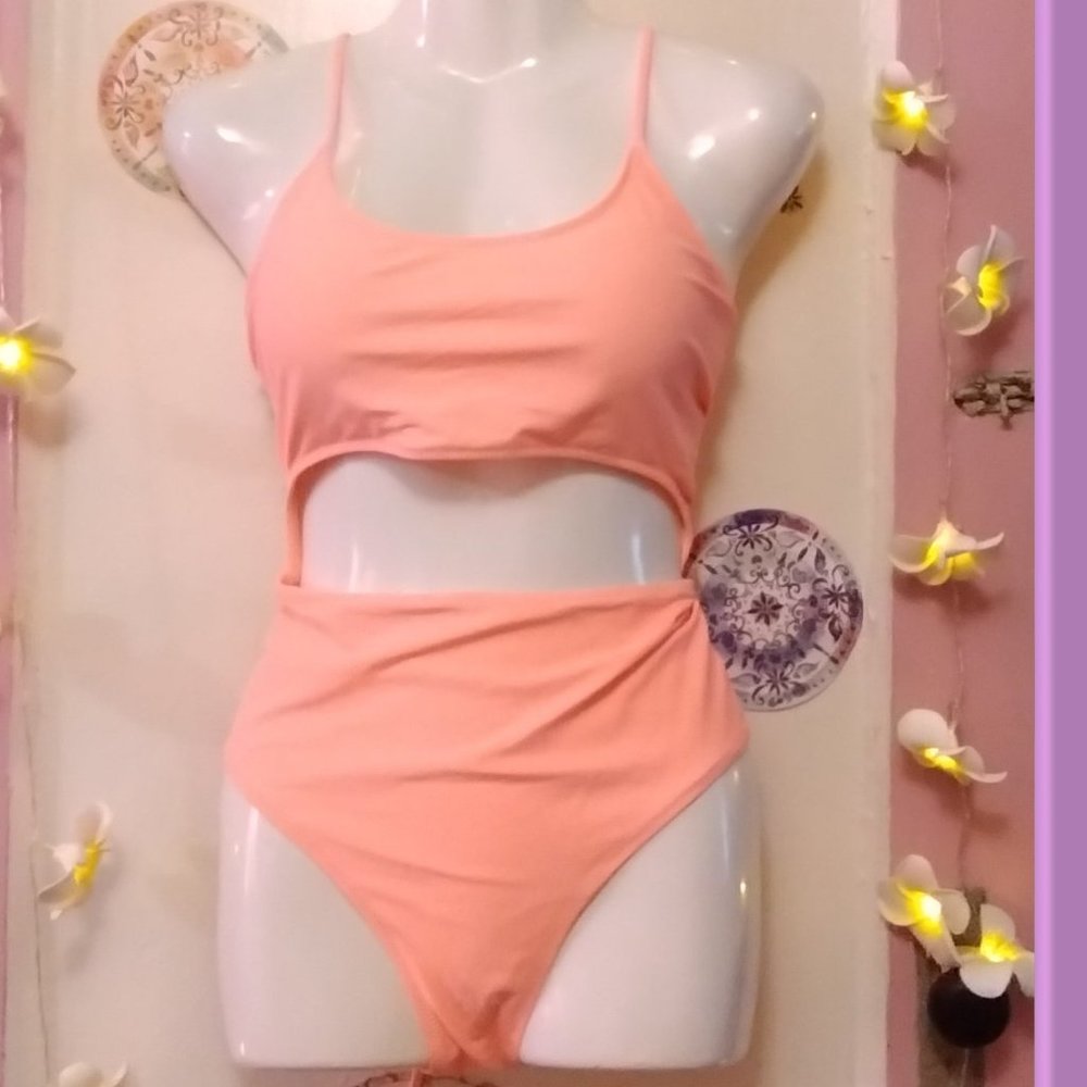 SouqFone (XL) Monokini in Pastel Orange